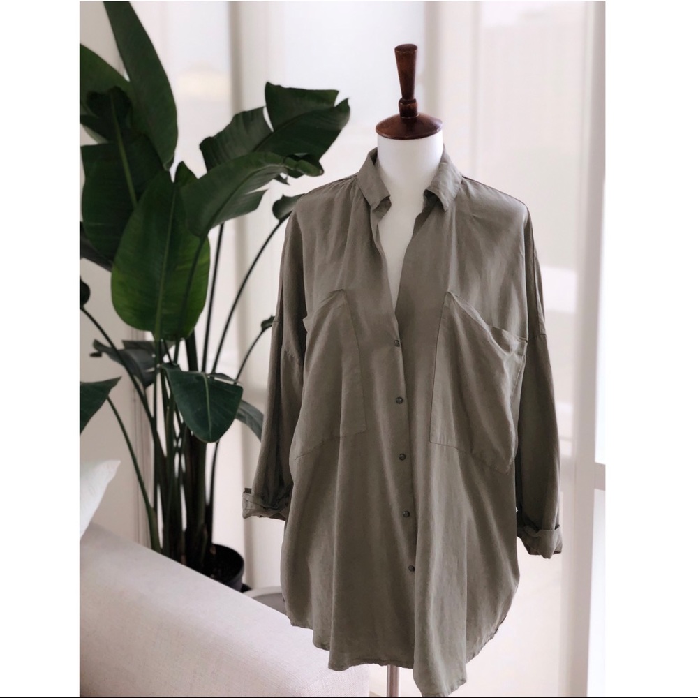 [NWOT] Zara Oversized Snap Button Down Blouse